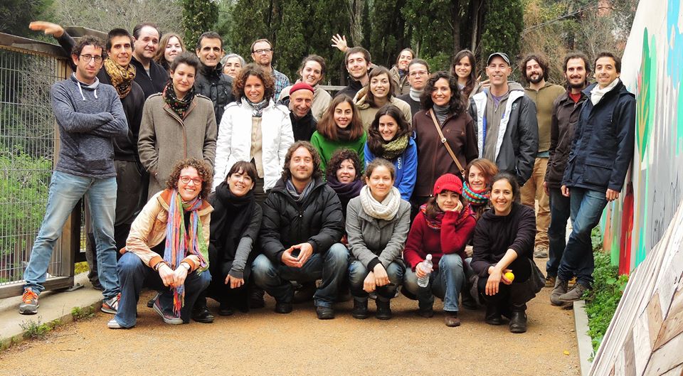 foto inicial de grupo en entrenamiento del "curso certificado en diseño en permacultura" - photo initial du groupe de formation du "cours certifié de projet en permaculture"